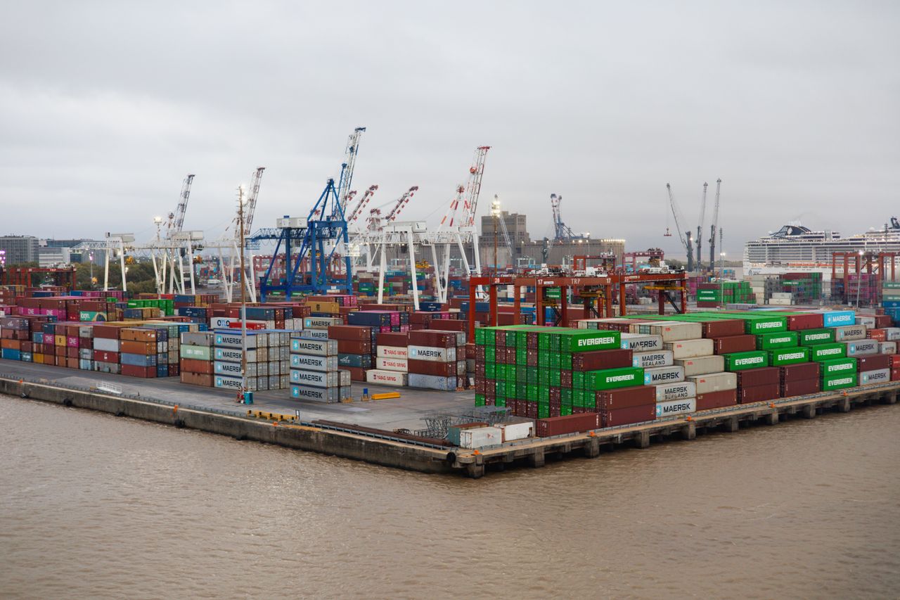 Formalités de transit — IMPORTATION ET EXPORTATION EN TOUTE SÉRÉNITÉ